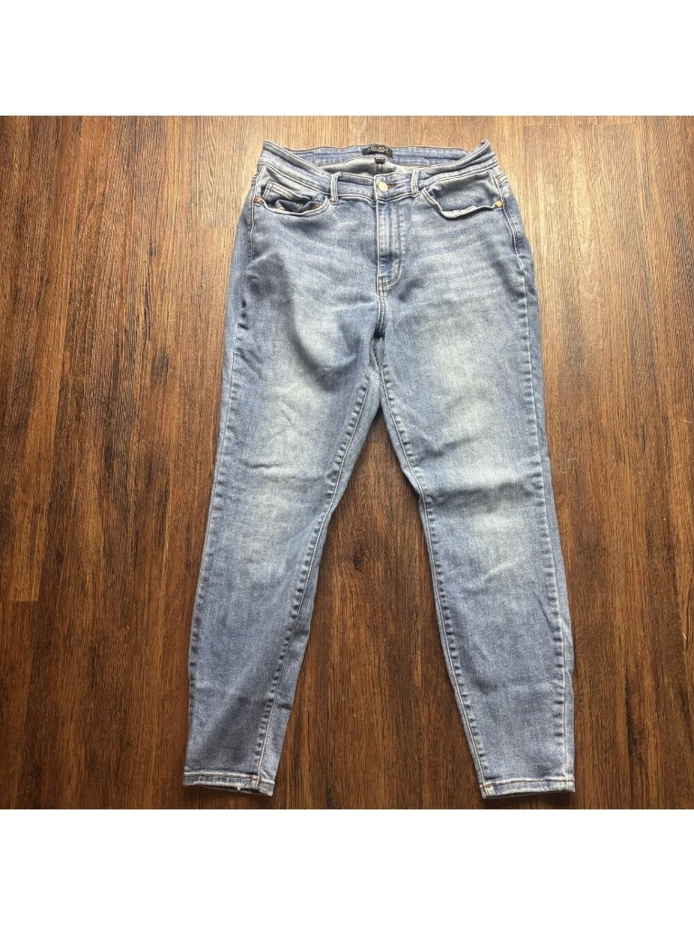 Judy Blue Slim Fit Jeans Distressed Medium Wash JB82548MD Women’s Size 14W